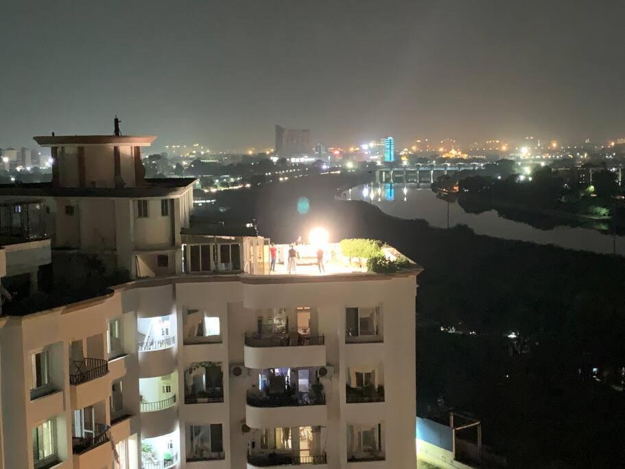 Kamil'S Studio Apartment Lucknow Luaran gambar