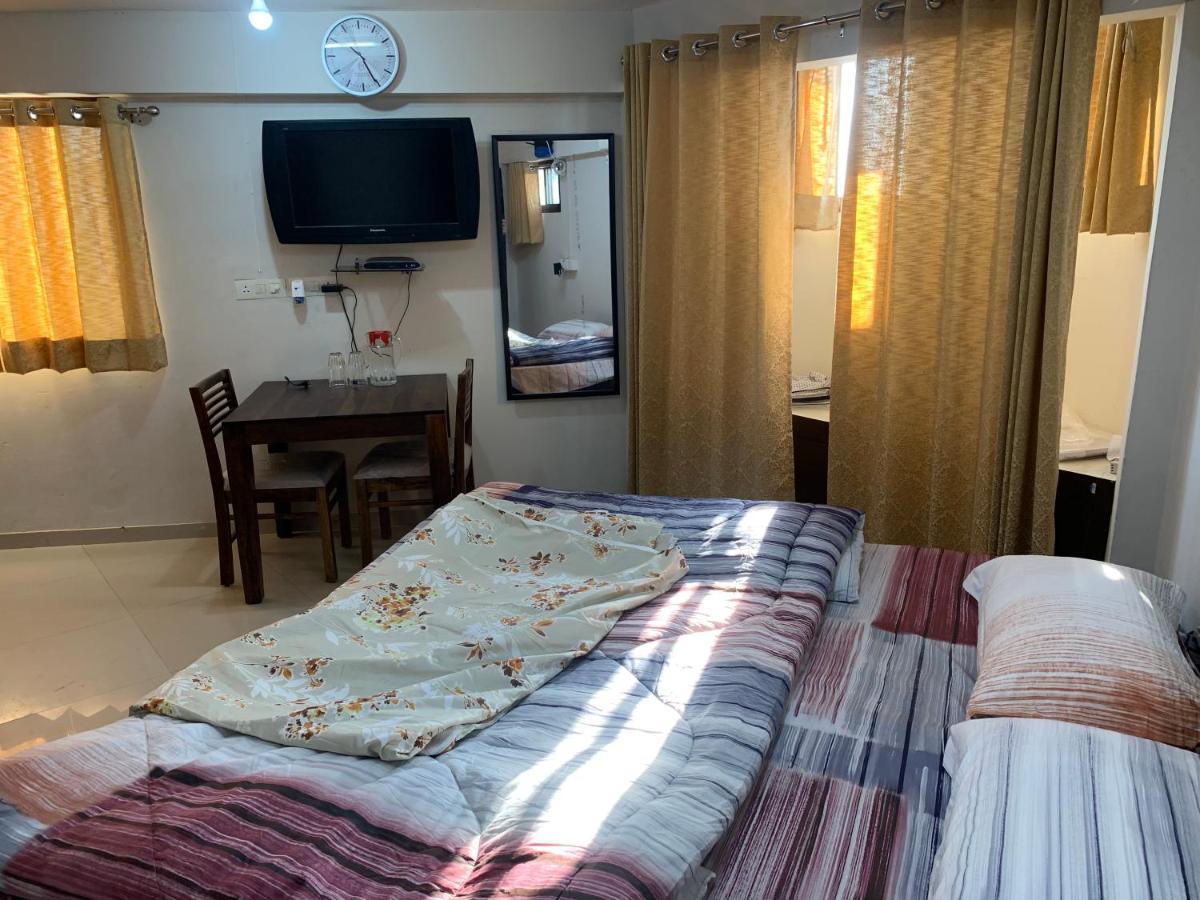 Kamil'S Studio Apartment Lucknow Luaran gambar